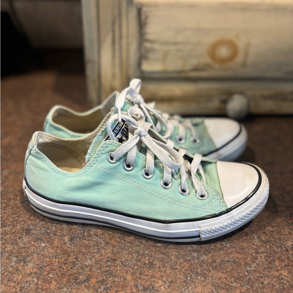 $3 SALE Converse Mint Green Low-Top Sneakers